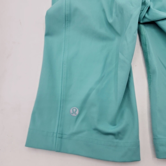 Lululemon On Pace Short *10" In  Washed Marsh Size 2 - Picture 11 of 14